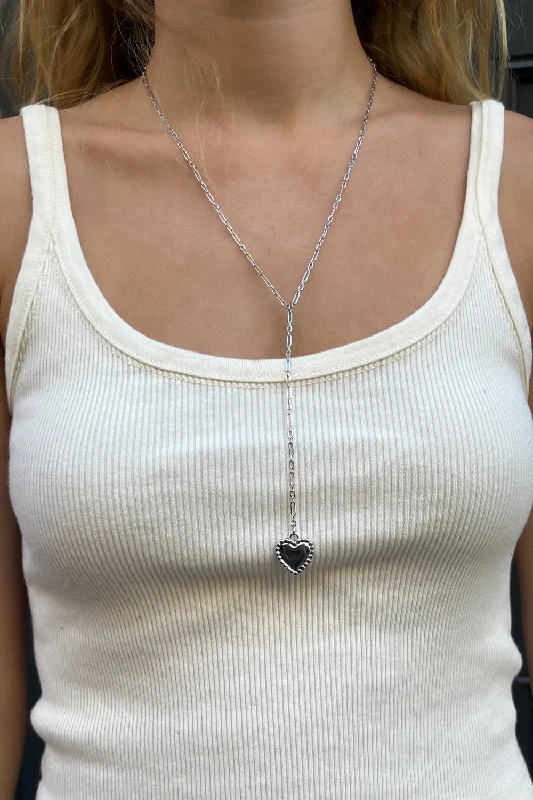 Necklaces and pendants with feather designs for a boho-chic, carefree vibe-Heart Chain Necklace