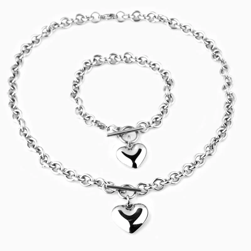 Best necklaces and pendants with crystal accents for a sparkling and elegant style-Lustrous Heart Jewelry Set